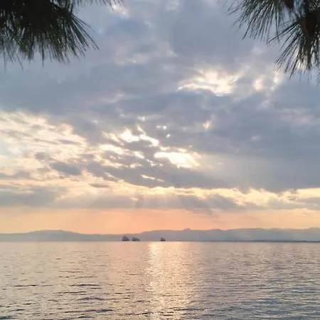 Messinian Seaside *
